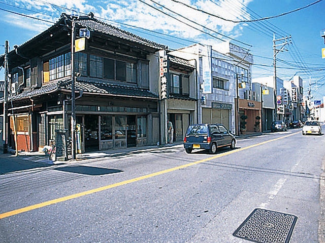 八日市場でおすすめの近くのタイヤショップ - 八日市