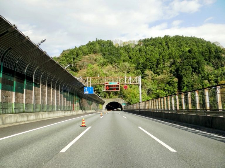最適な近くのタイヤショップ en Yamakita